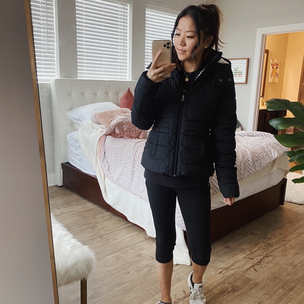 Hollister Puffer Jacket with Faux Fur